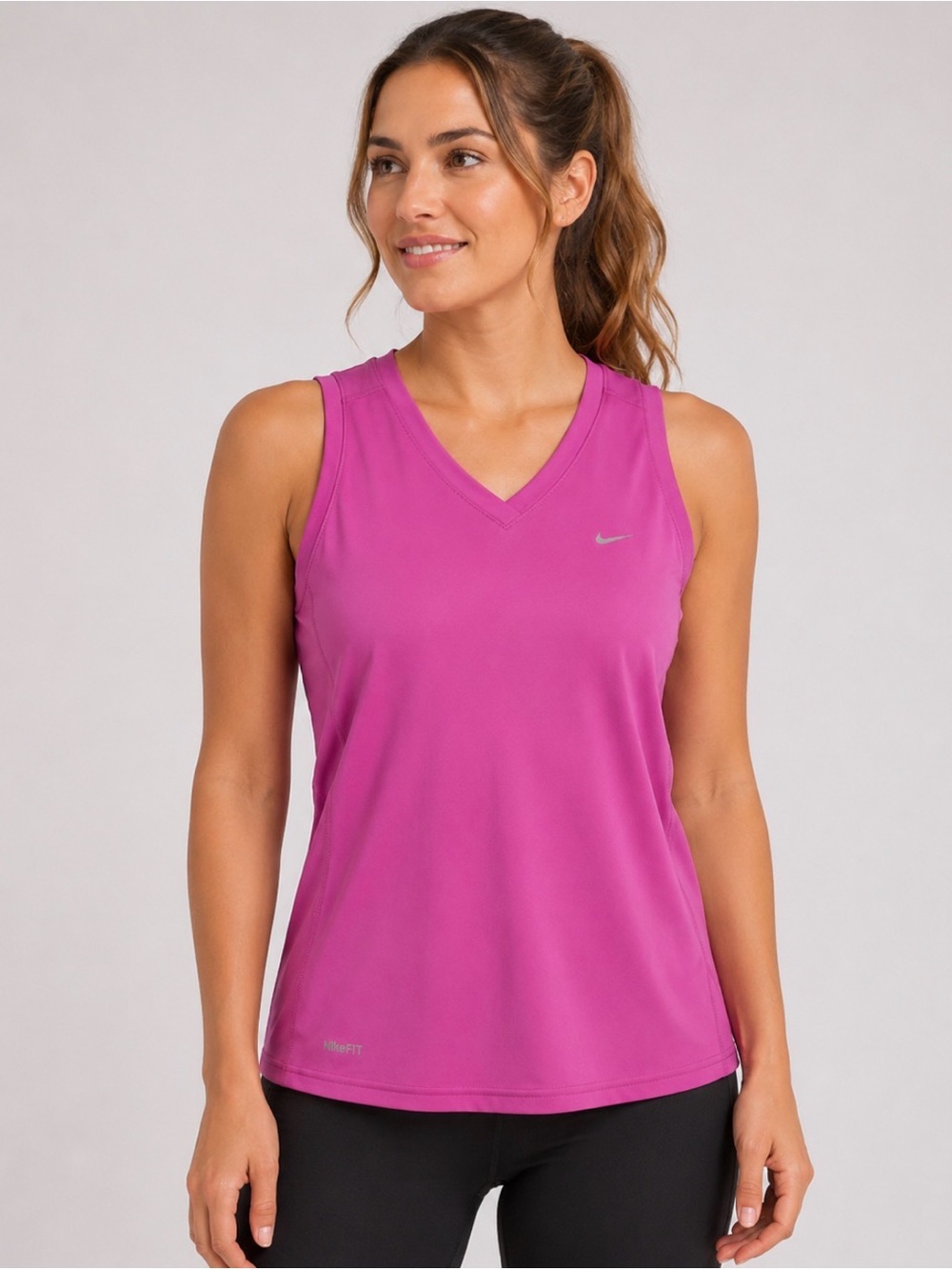 Nike Women's Magenta V-Neck Athletic Tank Top Size Small